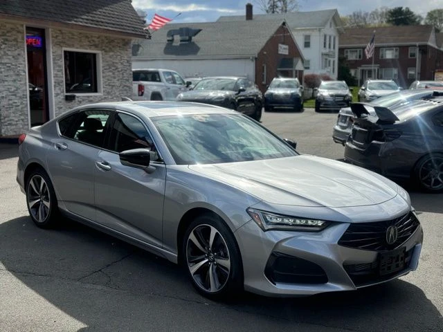 2025 Acura TLX view 3