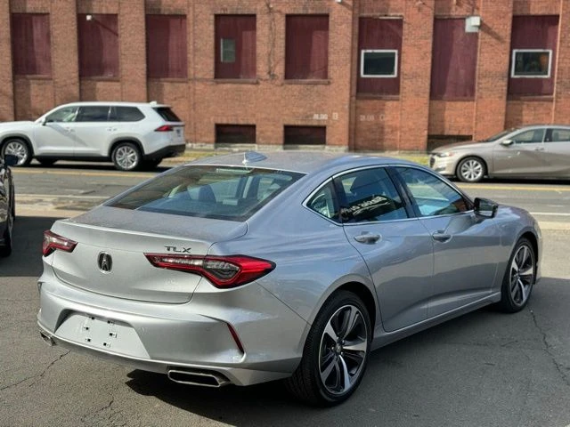 2025 Acura TLX view 5