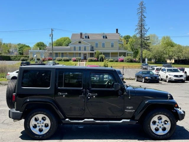 2015 Jeep Wrangler view 4