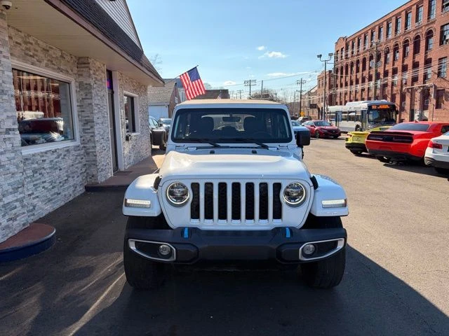 2022 Jeep Wrangler view 2