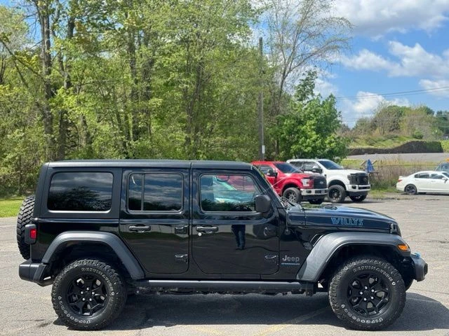 2023 Jeep Wrangler view 4