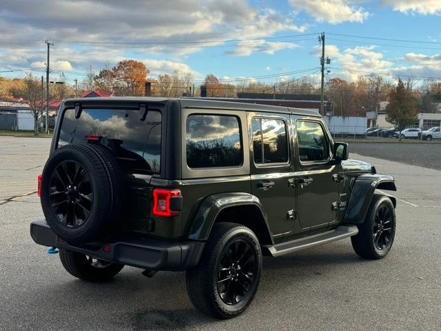2022 Jeep Wrangler view 5