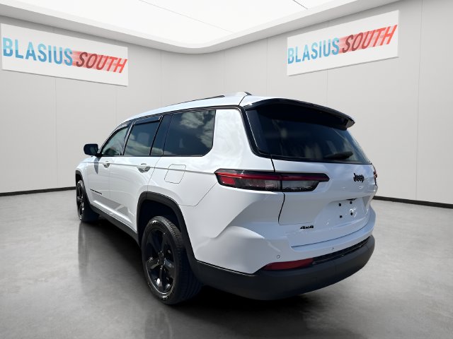 2023 Jeep Grand Cherokee L view 5