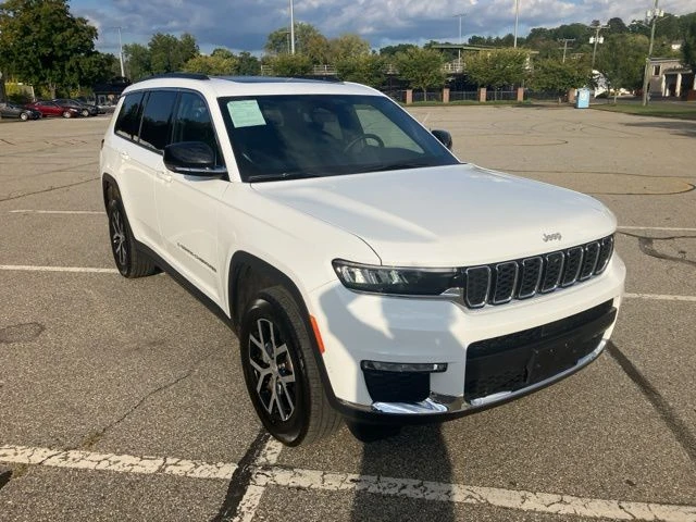 2024 Jeep Grand Cherokee L view 3
