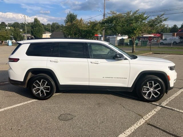 2024 Jeep Grand Cherokee L view 4