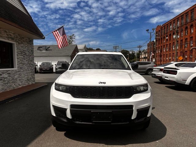 2023 Jeep Grand Cherokee L view 2