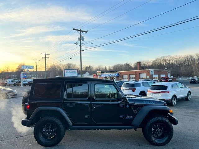 2024 Jeep Wrangler view 4