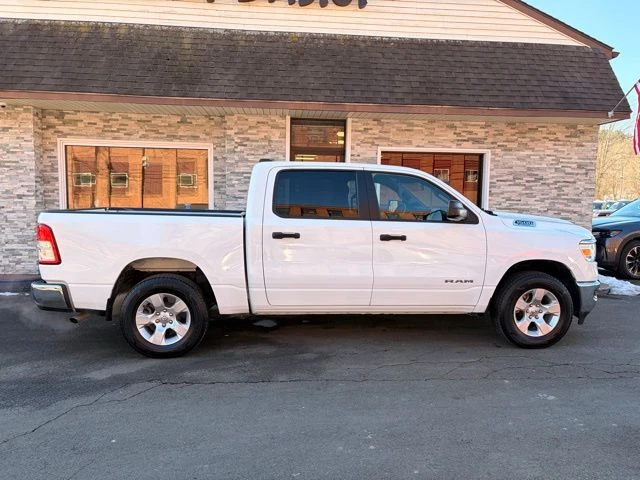2023 Ram 1500 view 4