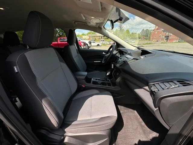 2018 Ford Escape view 5