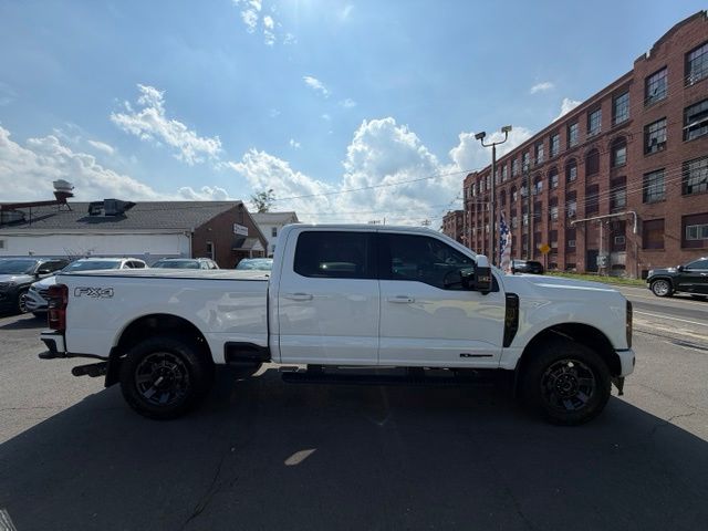 2023 Ford F-250SD view 4