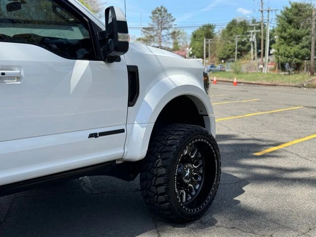 2022 Ford F-450SD view 5