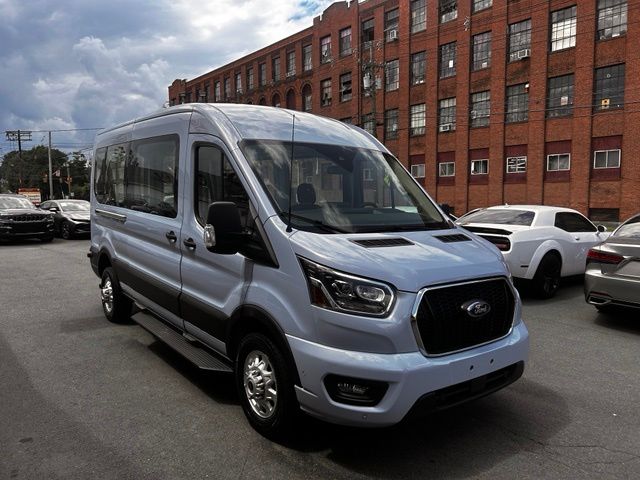 2023 Ford Transit-350 view 3