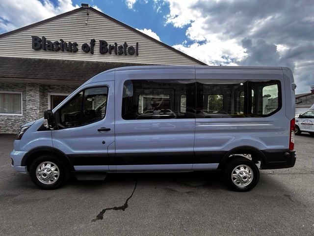 2023 Ford Transit-350 view 4