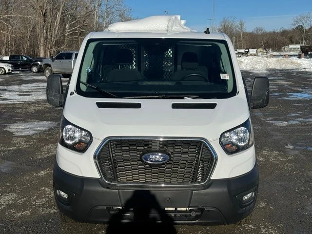 2024 Ford Transit-250 view 2