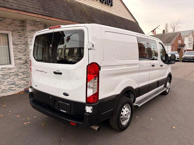 2023 Ford Transit-250 Cargo view 5