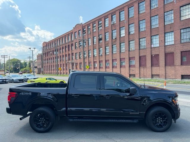 2024 Ford F-150 view 4