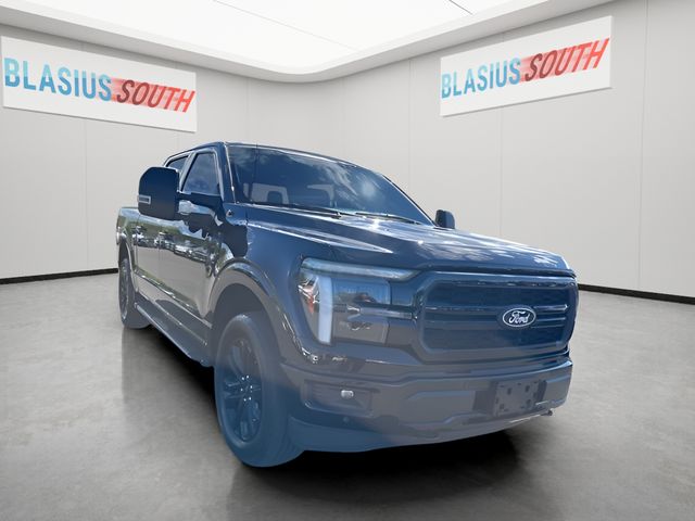2025 Ford F-150 view 5