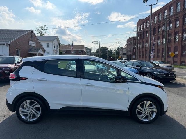 2023 Chevrolet Bolt EV view 4