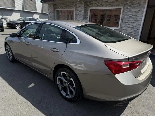 2023 Chevrolet Malibu view 5