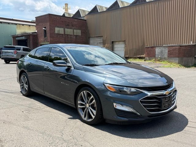 2021 Chevrolet Malibu view 3