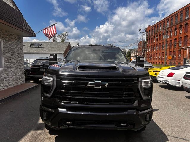 2024 Chevrolet Silverado 2500HD view 2