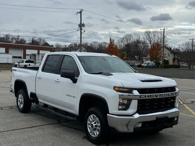 2020 Chevrolet Silverado 2500HD view 3