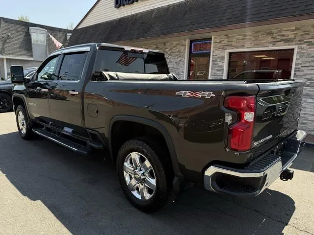 2021 Chevrolet Silverado 2500HD view 5