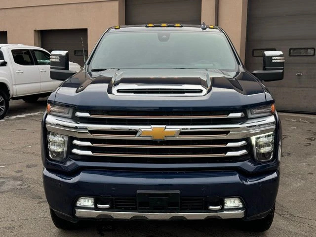 2021 Chevrolet Silverado 2500HD view 2