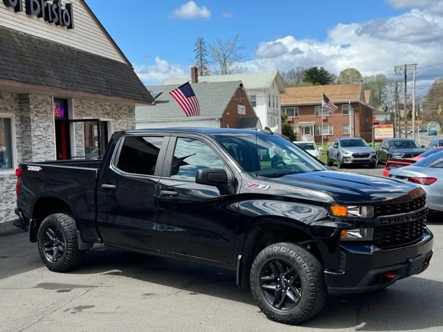 2020 Chevrolet Silverado 1500 view 3