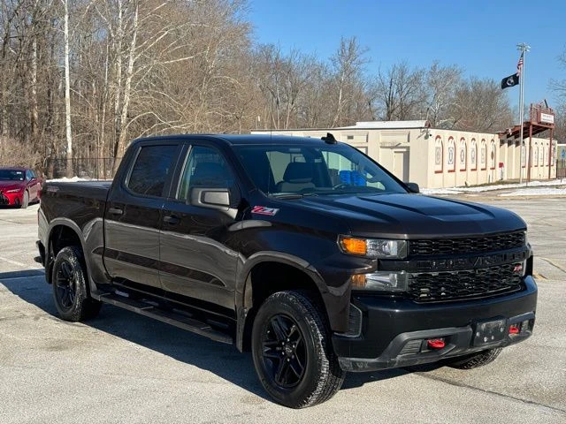 2019 Chevrolet Silverado 1500 view 3