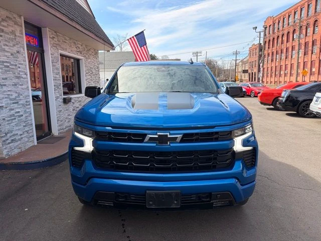 2024 Chevrolet Silverado 1500 view 2