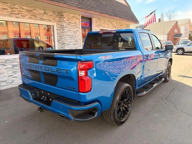 2024 Chevrolet Silverado 1500 view 5