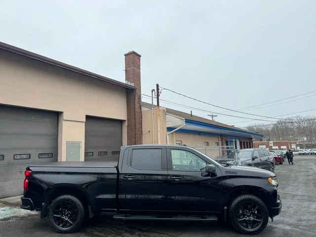 2023 Chevrolet Silverado 1500 view 4