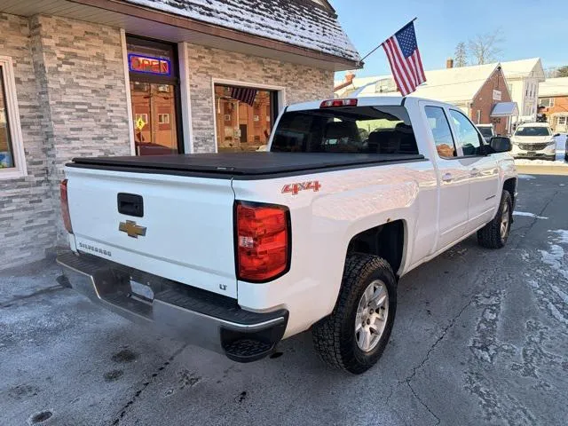 2015 Chevrolet Silverado 1500 view 5