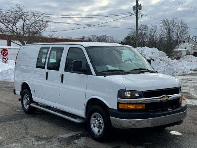 2024 Chevrolet Express 2500 view 3