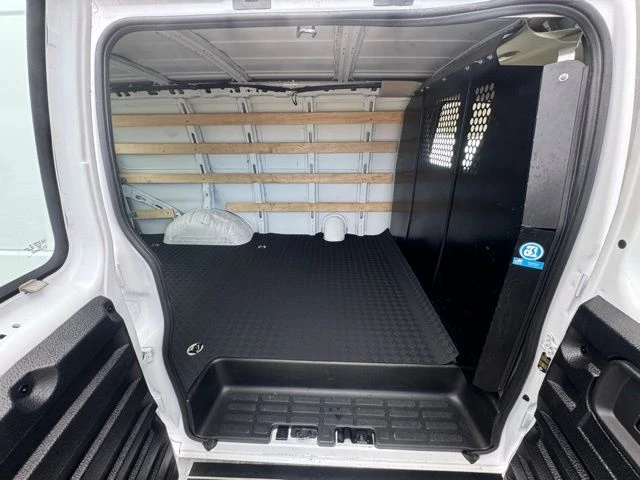 2024 Chevrolet Express 2500 view 5