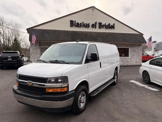 2022 Chevrolet Express Cargo