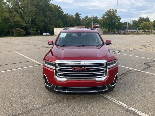 2023 GMC Acadia view 2