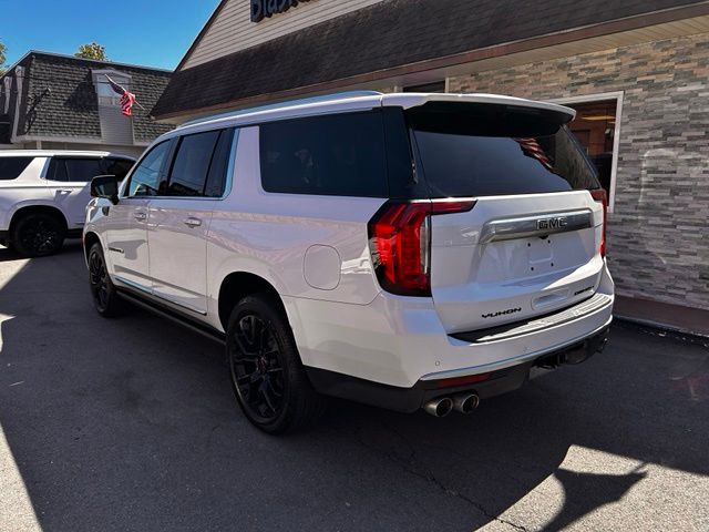 2023 GMC Yukon XL view 5