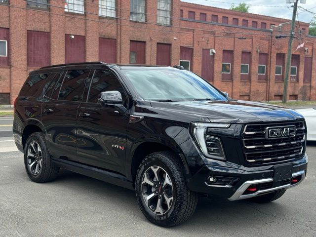 2025 GMC Yukon view 3