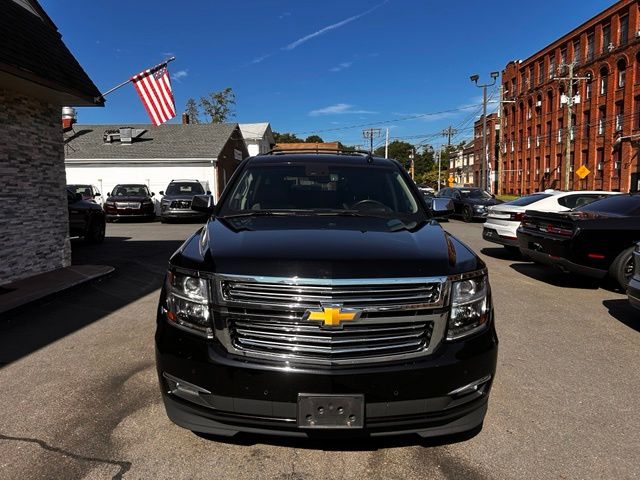 2017 Chevrolet Suburban view 2