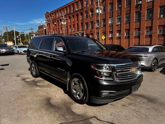 2017 Chevrolet Suburban view 3