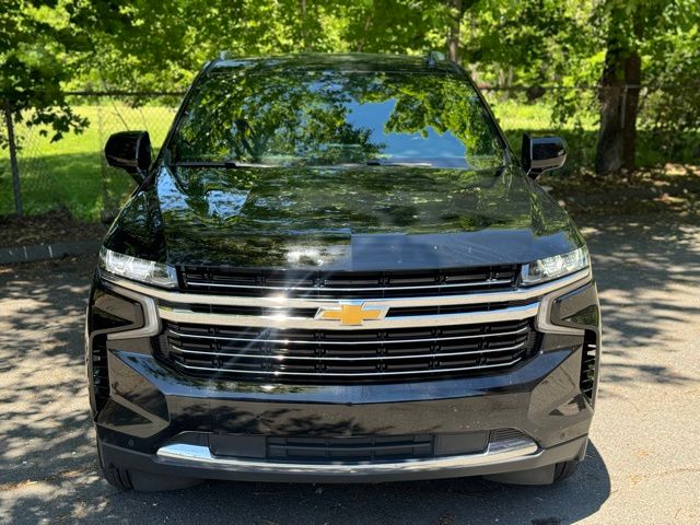 2024 Chevrolet Tahoe view 2