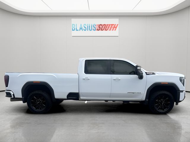 2024 GMC Sierra 2500HD view 2