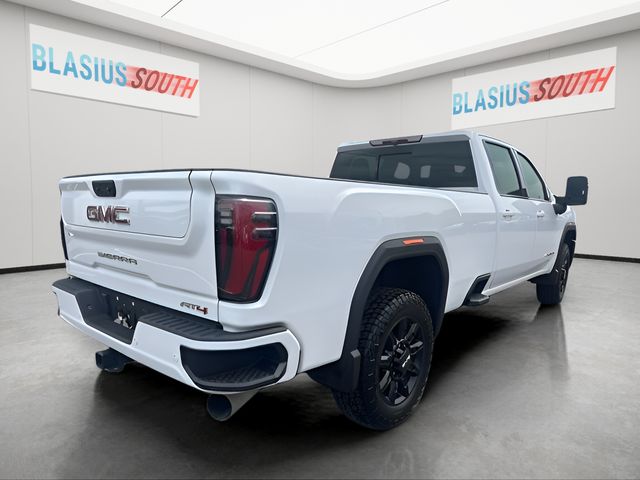 2024 GMC Sierra 2500HD view 3