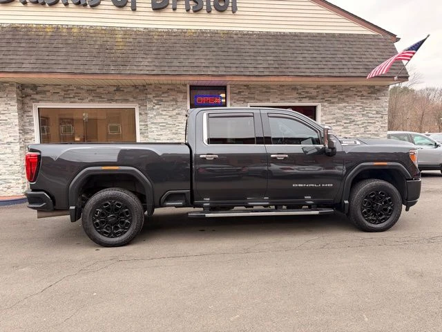 2020 GMC Sierra 2500HD view 4