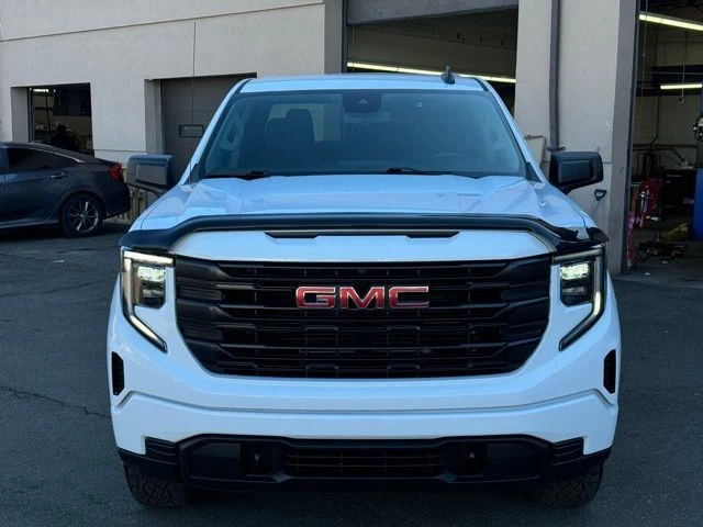 2023 GMC Sierra 1500 view 2