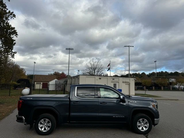 2021 GMC Sierra 1500 view 4
