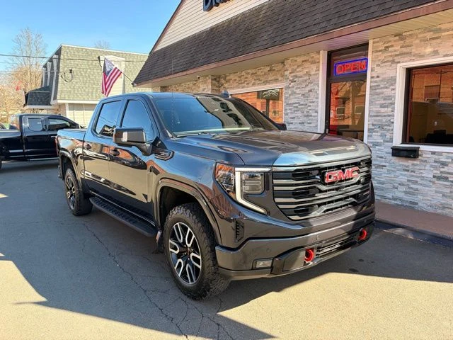 2024 GMC Sierra 1500 view 3