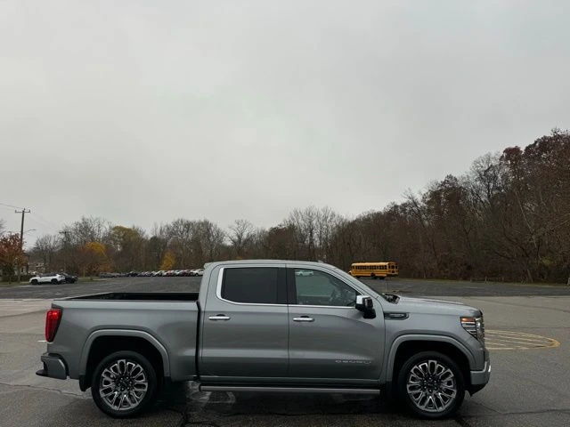 2023 GMC Sierra 1500 view 4